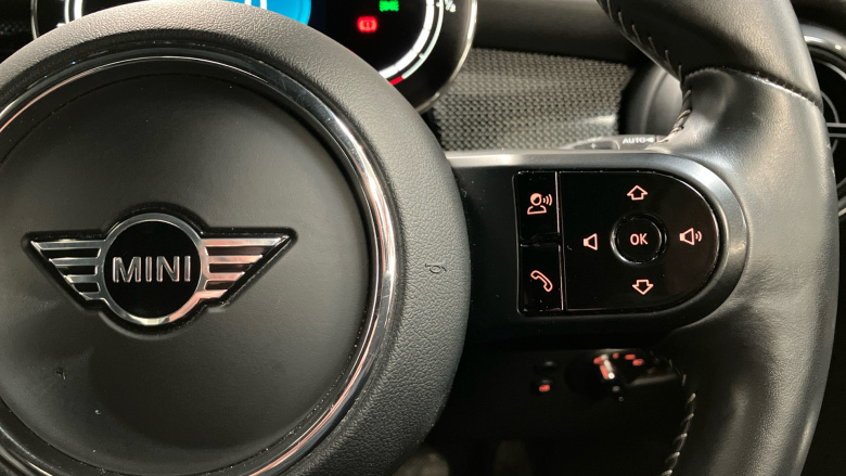 MINI Hatchback 1.5 Cooper Exclusive Premium Plus 5dr Auto Petrol Hatchback